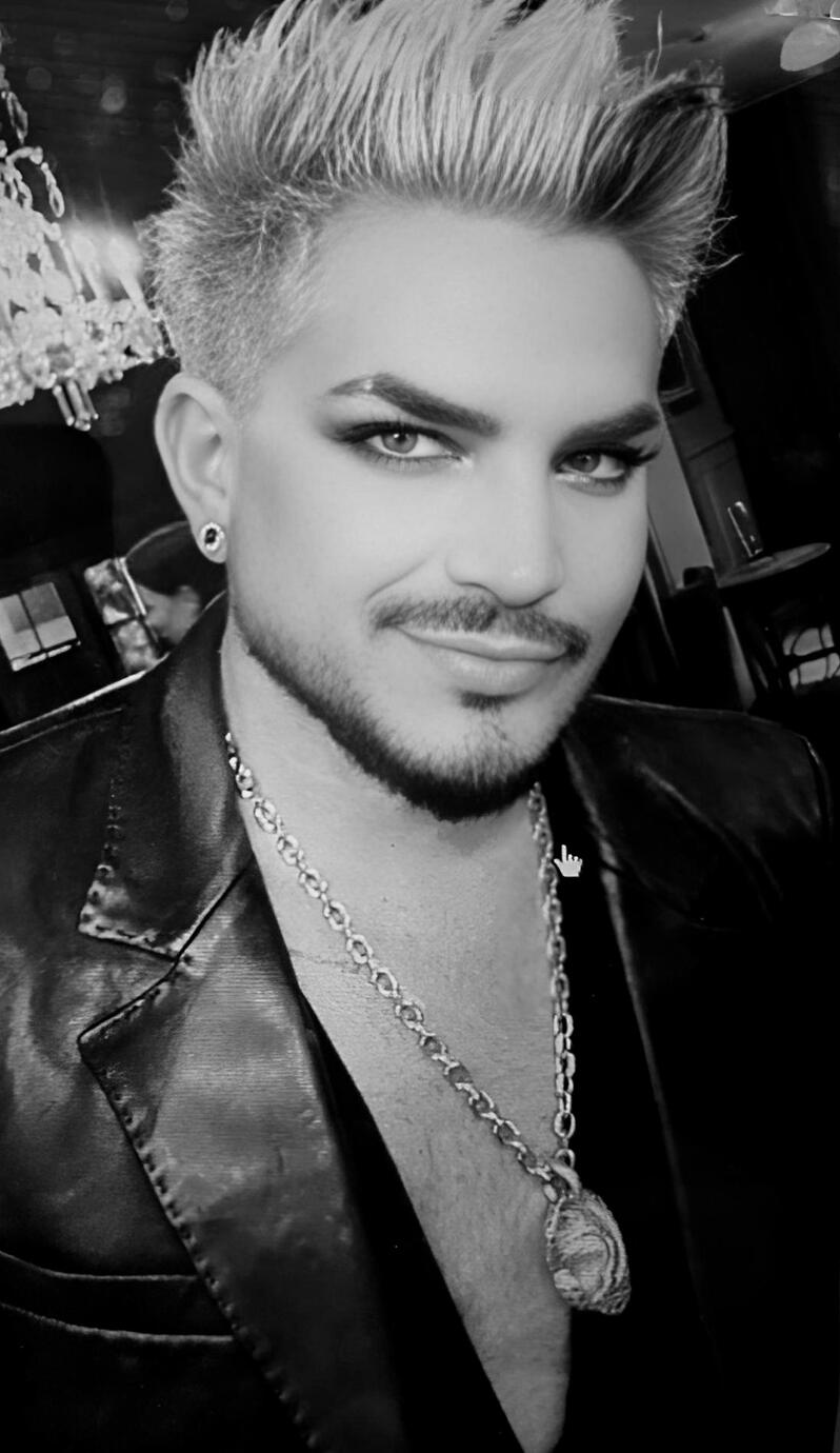 He holds the distinction of being the eldest among a total of five half siblings. Wyatt, Willow, Westley, Roselyn, and Icarus Barlowe.